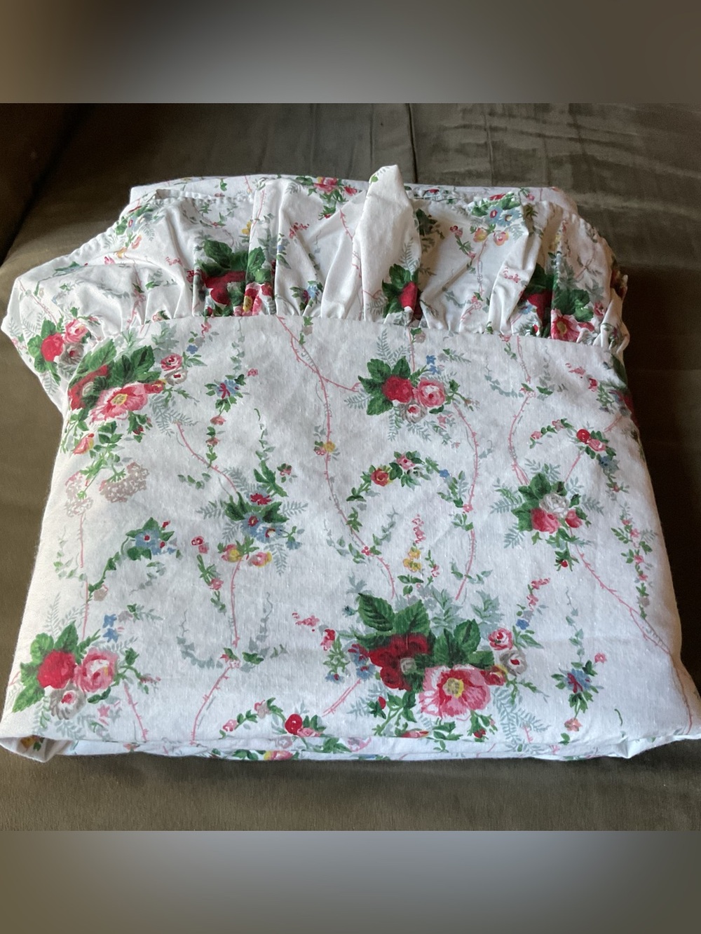 Vintage, Ralph Lauren BLAINE Ruffled Flat Sheet QUEEN Size- USA Made